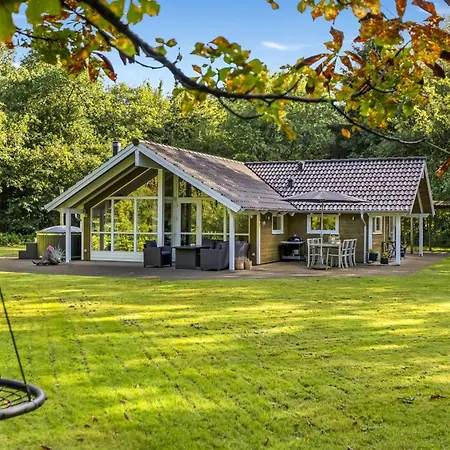 Kaare - 34-2km From The Sea By Interhome *