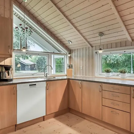 Kaare - 34-2km From The Sea By Interhome *