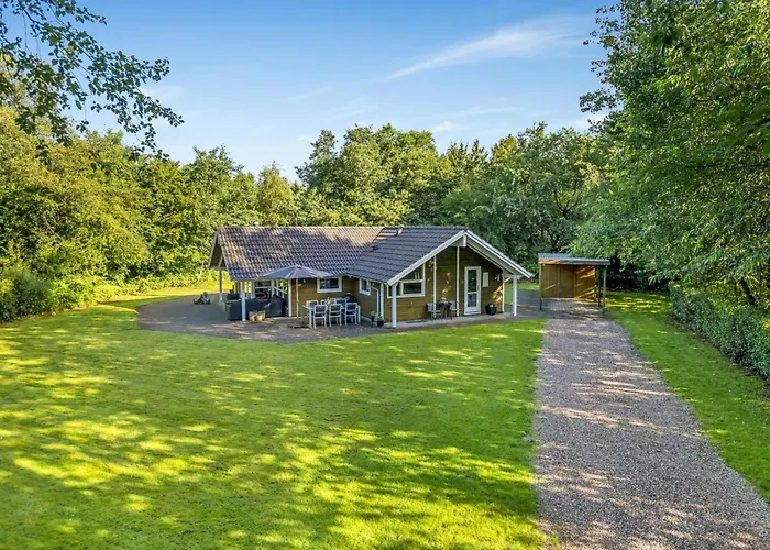 Kaare - 34-2km From The Sea By Interhome Feriehus